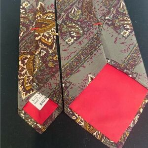 Oscar de la Renta Paisley Tie in Brown and Red
